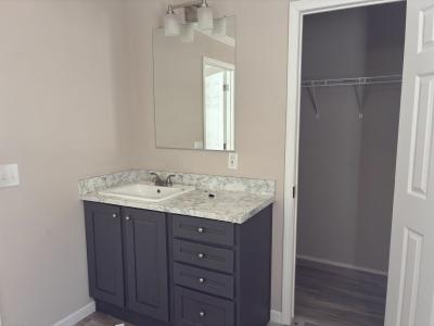 Photo 4 of 12 of home located at 336 Airport Circle Lake City, SC 29560