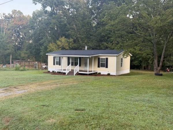 2011 ADVANTAGE Mobile Home For Sale