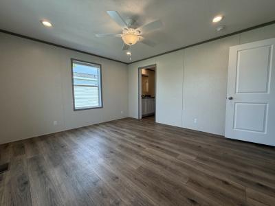 Photo 5 of 9 of home located at 4143 Knightsbridge Lane Jackson, MI 49201