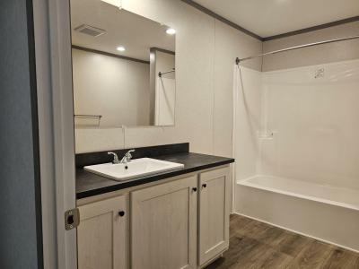 Photo 5 of 5 of home located at 1301 Raintree Monroe, MI 48161