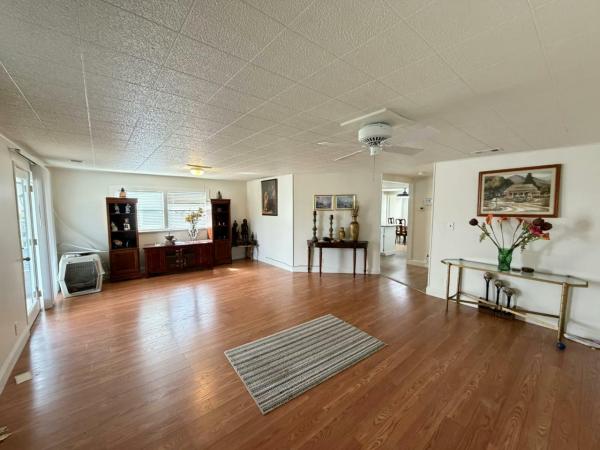 1979 Schu HS Manufactured Home