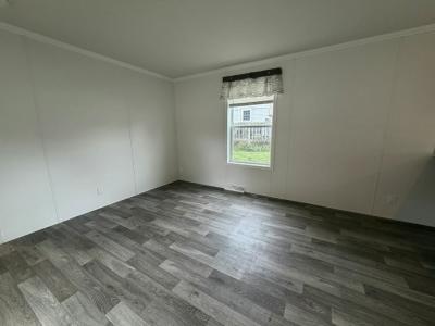 Photo 3 of 7 of home located at 2525 County Line Rd., #205 Des Moines, IA 50321