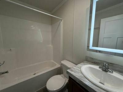 Photo 5 of 7 of home located at 2525 County Line Rd., #205 Des Moines, IA 50321