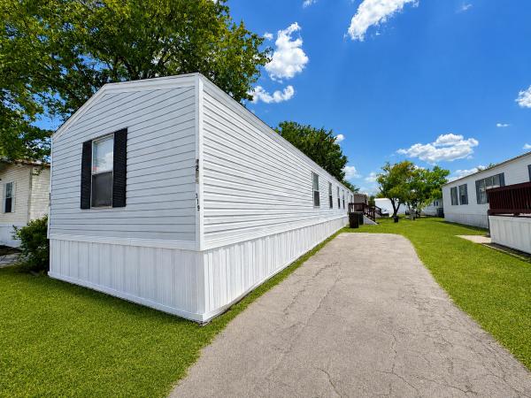 2001 Clayton Homes Inc Mobile Home For Sale