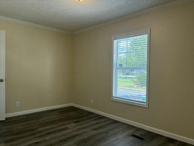Photo 4 of 14 of home located at 10201 W Beaver St #127 Jacksonville, FL 32220