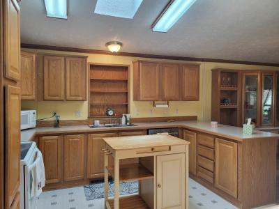 Photo 4 of 20 of home located at 137 Melbrooke Road Elgin, IL 60123