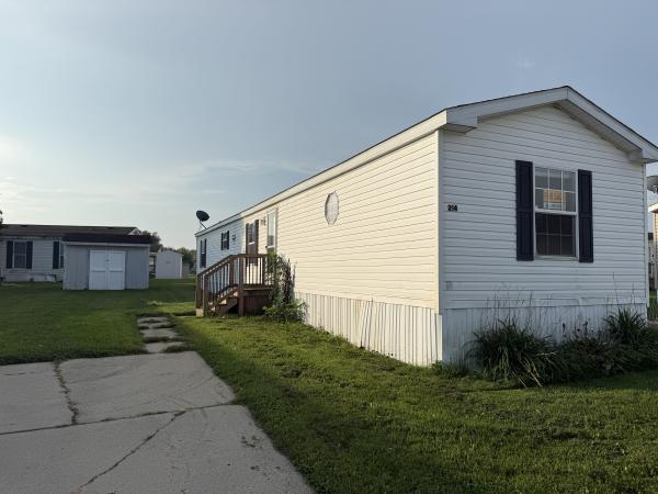 2001 Commodore Mobile Home For Sale