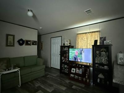 Photo 4 of 14 of home located at 10201 W Beaver St #285 Jacksonville, FL 32220