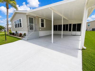 Photo 2 of 5 of home located at 2552 NE Turner Ave #0108 Arcadia, FL 34266