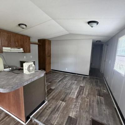 Photo 4 of 12 of home located at 149 English Lane Thomasville, GA 31792