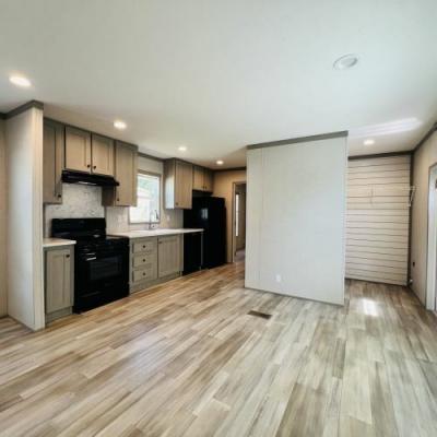Photo 3 of 25 of home located at 172 Teasley Lane Lavonia, GA 30520