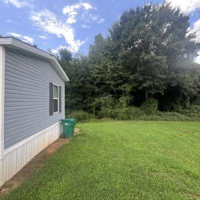 Photo 5 of 34 of home located at 239 Beaver Dam Circle Lavonia, GA 30520