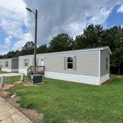 Mobile Home at 303 Beaver Dam Circle Lavonia, GA 30520