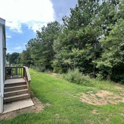 Photo 4 of 30 of home located at 303 Beaver Dam Circle Lavonia, GA 30520