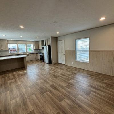 Photo 4 of 27 of home located at 27 Crestwood Drive #0015 Middletown, IN 47356