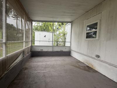 Photo 5 of 12 of home located at 1703 Magnolia Ave, Lot #D-21 South Daytona, FL 32119