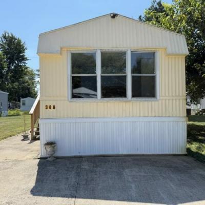 Photo 3 of 6 of home located at 1855 S Wilson Road Radcliff, KY 40160