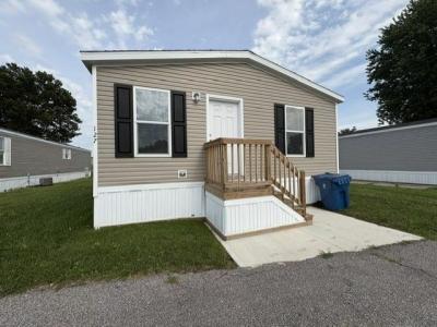 Mobile Home at 1001 Mayflower Road #127 South Bend, IN 46619