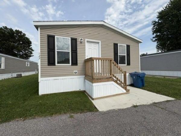 Photo 1 of 2 of home located at 1001 Mayflower Road #127 South Bend, IN 46619