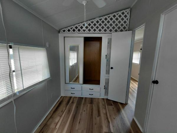 1986 Park  Park   Home