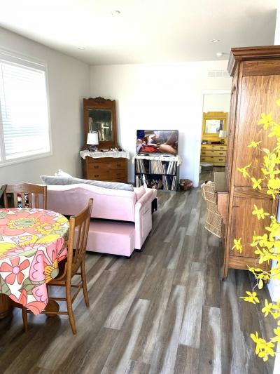 Photo 4 of 8 of home located at 1020 Bradbourne Ave 8 Duarte, CA 91010
