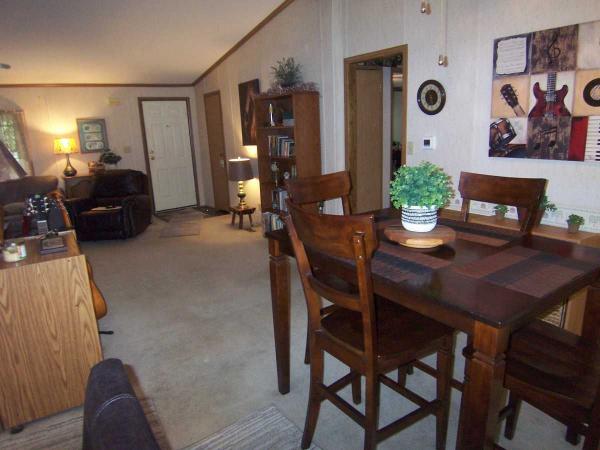 1987 Shutt Mobile Home