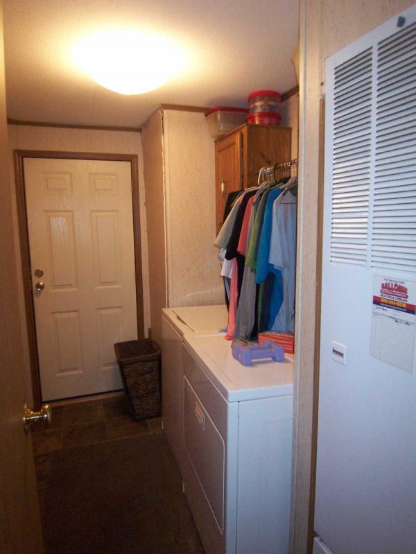 1987 Shutt Mobile Home