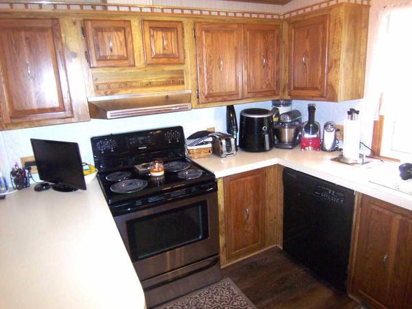 1987 Shutt Mobile Home