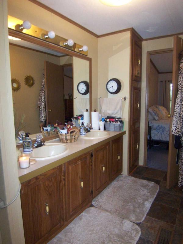 1987 Shutt Mobile Home