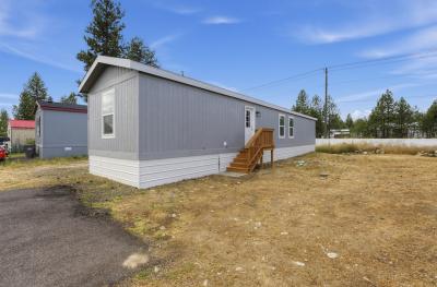 Photo 2 of 17 of home located at 35312 N Newport Hwy #79 Chattaroy, WA 99003