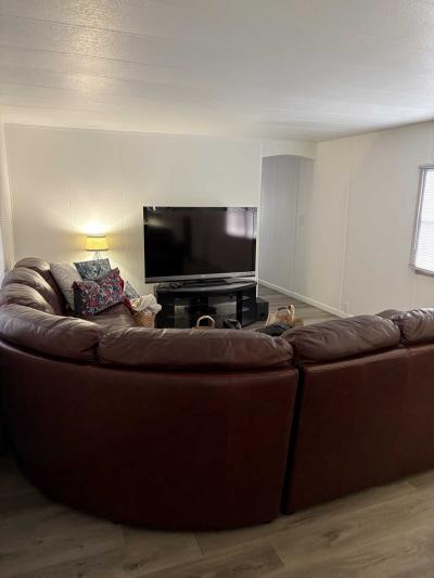 Photo 2 of 8 of home located at 15606 S Gilbert Rd Chandler, AZ 85225