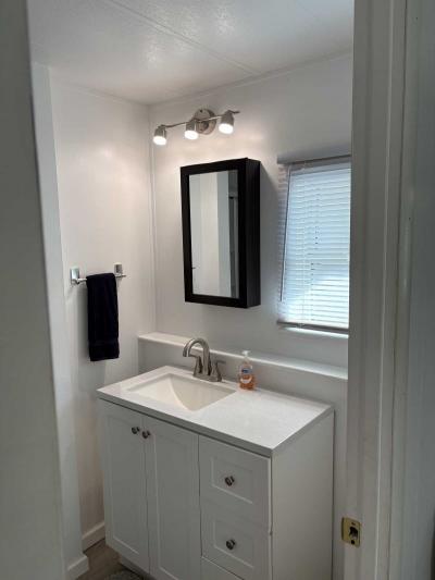 Photo 4 of 8 of home located at 15606 S Gilbert Rd Chandler, AZ 85225