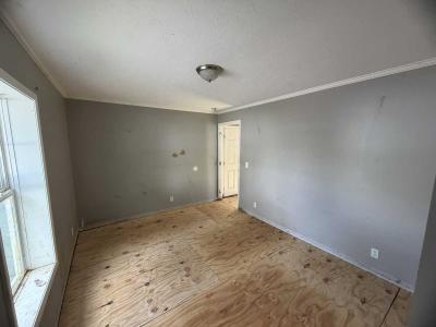 Photo 4 of 11 of home located at 1600 NE 12th Avenue #9 Gainesville, FL 32609