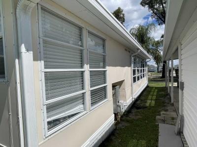 Photo 5 of 20 of home located at 2206 Chaney Drive Ruskin, FL 33570