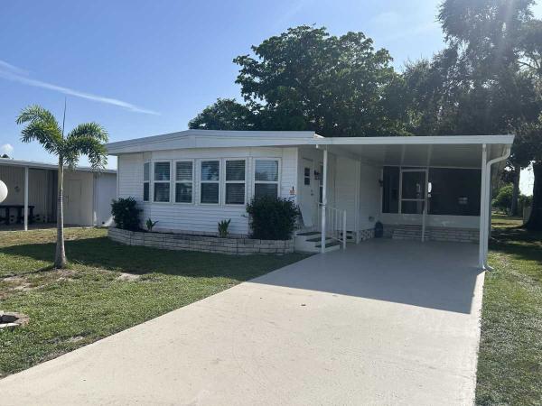 1983  Mobile Home For Sale