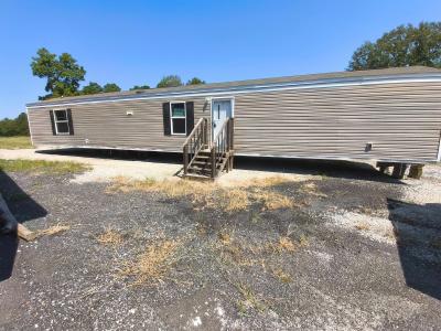 Mobile Home at 2042 Dixie Ave Paducah, KY 42003