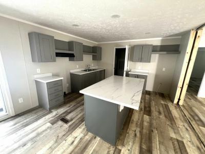 Photo 4 of 13 of home located at 25898 I-30 Frontage Road Bryant, AR 72022