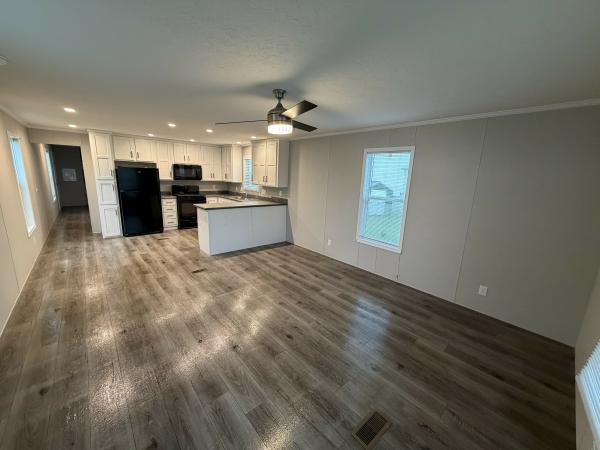 2025 Champion RAP1676H32089 (w/Porch) Mobile Home