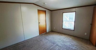 Photo 5 of 14 of home located at 548 Jennifer Drive Lynwood, IL 60411