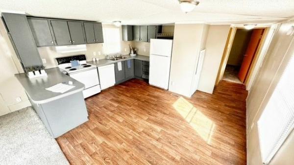 2002 Oakwood Homes Corp Mobile Home For Sale
