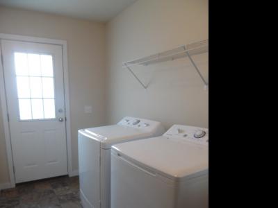 Photo 3 of 4 of home located at 29123 Rosewood Flat Rock, MI 48134