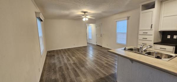 2023 Champion RA1670292 (2BD2BTH) Mobile Home