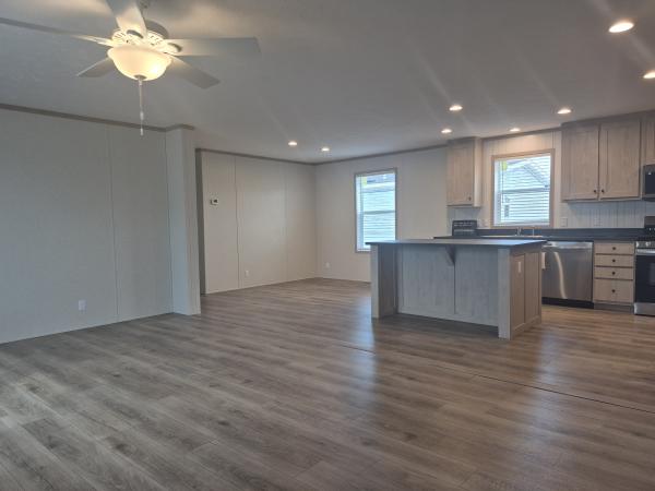 2026 clayton 95CCS28563BH26 Mobile Home