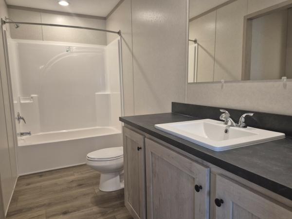 2026 clayton 95CCS28563BH26 Mobile Home