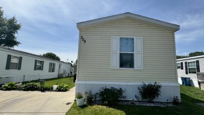 Mobile Home at 328 N. Edinberg Lot 201 Grand Rapids, MI 49548