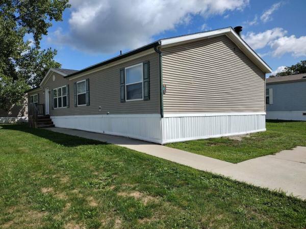 1999  Mobile Home For Sale