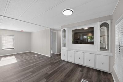 Photo 5 of 20 of home located at 7100 Ulmerton Rd Lot 281 Largo, FL 33771