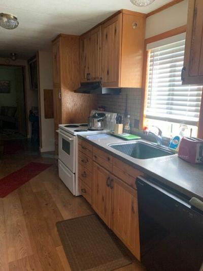 Photo 4 of 8 of home located at 2796 S Main Rd #076 Lebanon, OR 97355