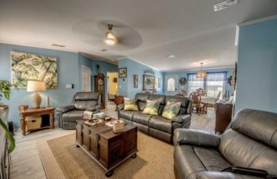 Photo 3 of 20 of home located at 28 Kano Ct Fort Myers, FL 33912