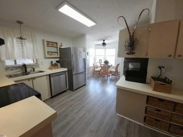 1994 Manufactured Home